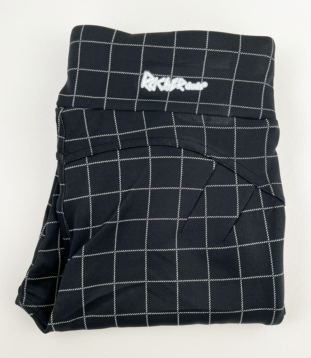 Black and White Grid High Waist with Pockets Leggings - Image 5